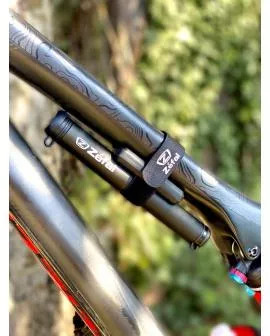 Universal Halter ZEFAL für Pumpen - Reparatur Spray